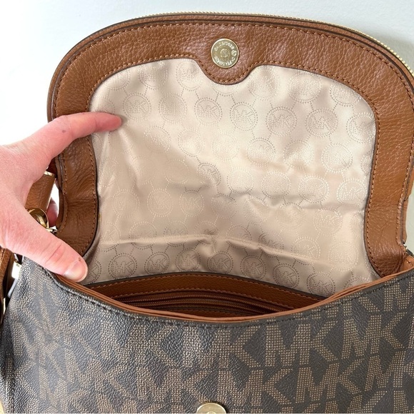 Michael Kors Brown Jet Medium Convertible Shoulder Bag Tassel Matching Wallet - Picture 8 of 16